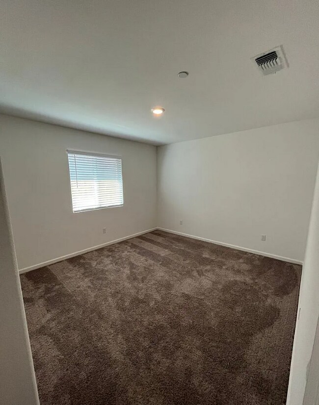 Building Photo - Two weeks free rent  "Spacious 4-Bedroom Haven with 2 Full Baths in Merced – Your Dream Home Awai...