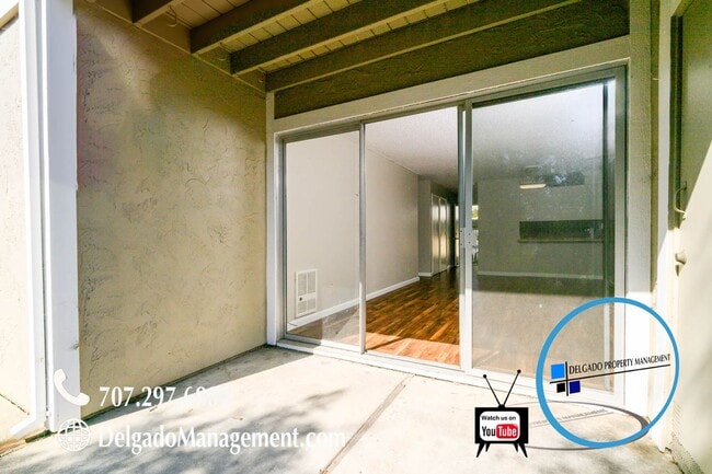 Building Photo - Benicia 2 bedroom condo