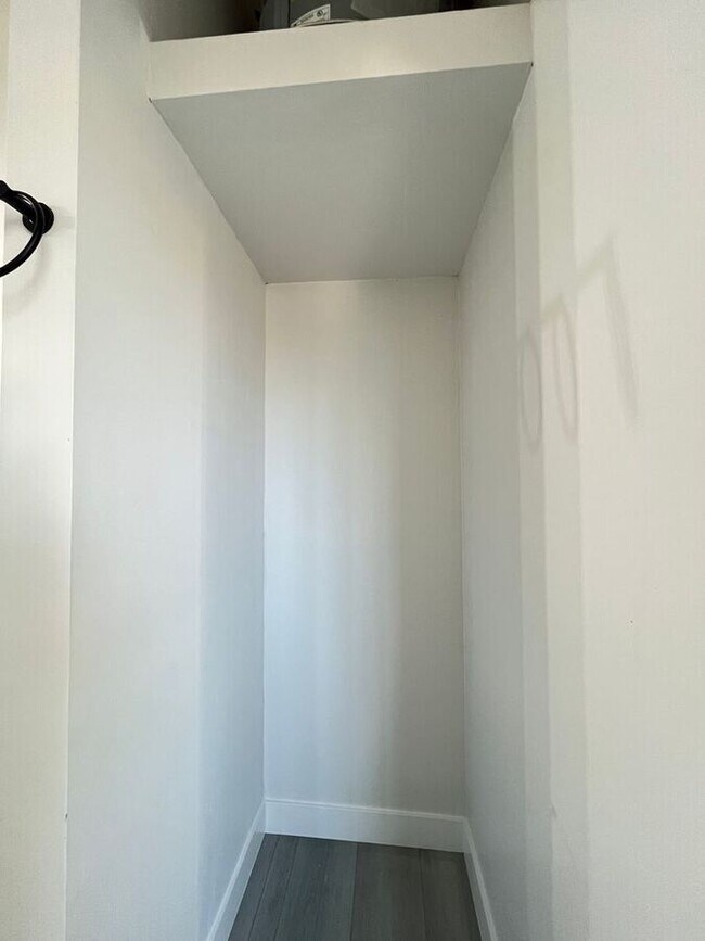 Building Photo - 1341 58th Ave