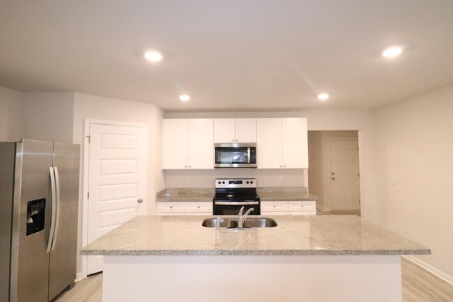 Building Photo - 3008 Jane Ln