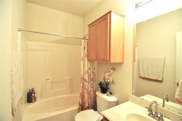 Building Photo - 7512 Howling Coyote Ln