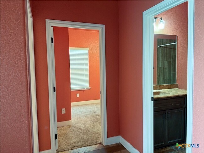 Building Photo - 1602 Flatland Trl