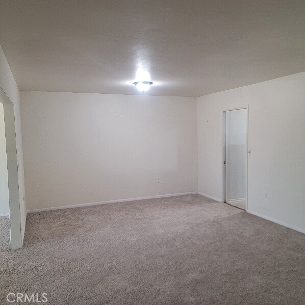 Building Photo - 28894 Portsmouth Dr