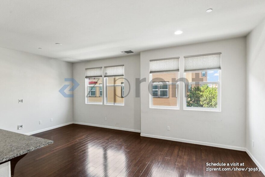 Building Photo - 5650 Campbell Ln