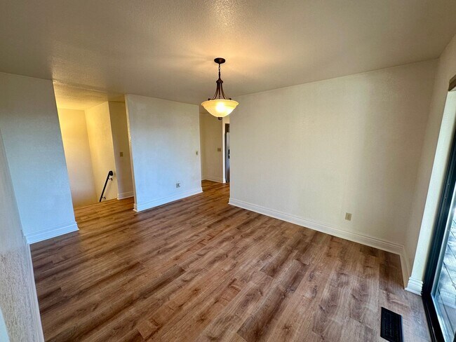 Building Photo - Beautiful 4-Bedroom Home with Stunning Views in Lake Wildwood, Penn Valley