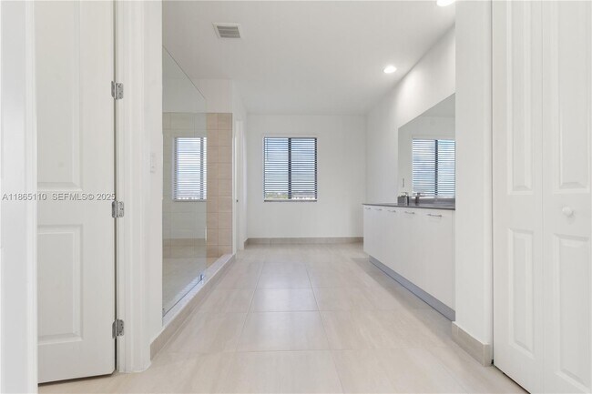 Building Photo - 2391 SW 123rd Ter