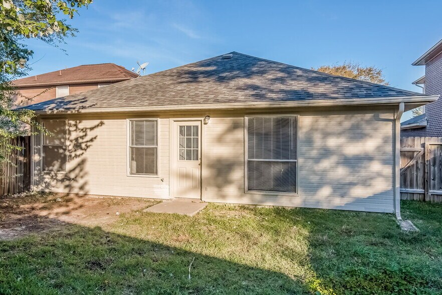 Building Photo - 12303 Westlock Dr