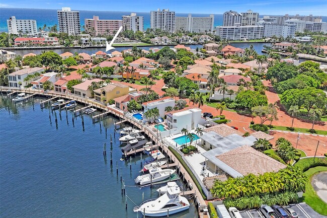 Building Photo - 683 Pelican Way