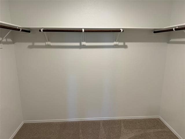 Building Photo - 330 Mahogany Ln