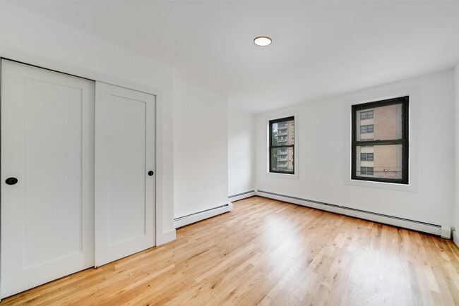 Building Photo - 216 Jefferson St