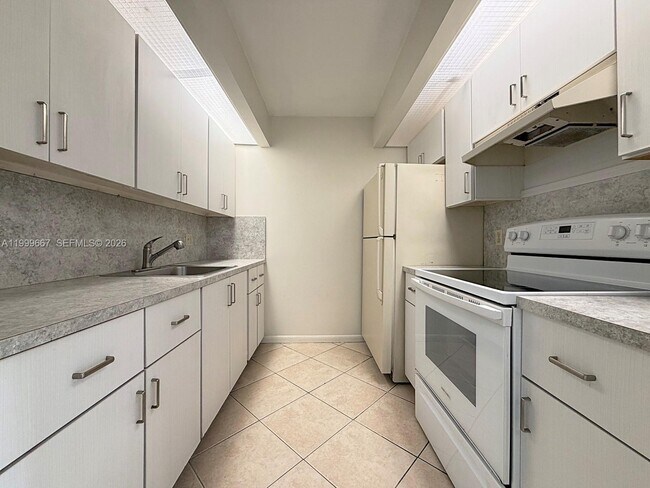 Building Photo - 13300 SW 1st St