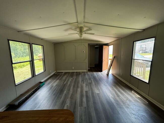 Building Photo - 2/2 Mobile Home in Ruthfordton County, NC in Ellenboro