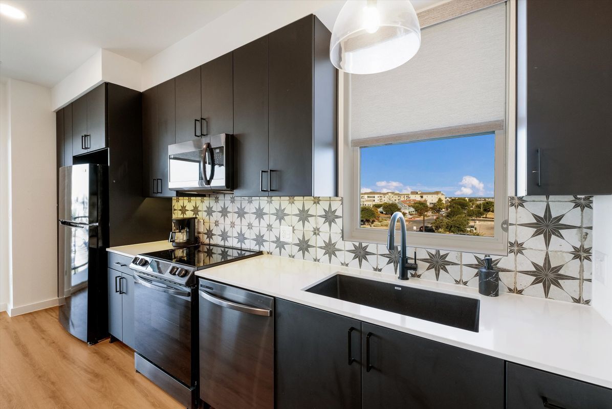 Building Photo - 2165 Gabriels Pl