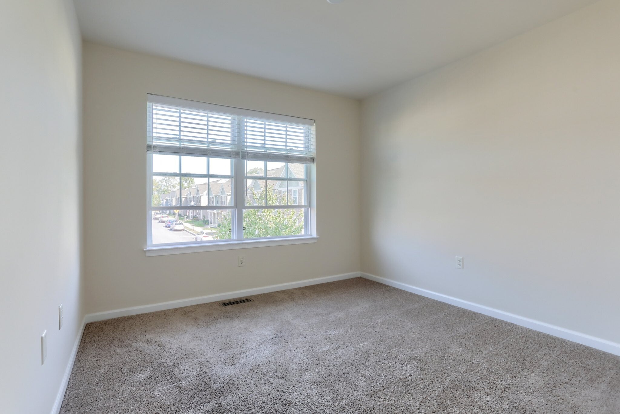 Building Photo - 531 Byler Cir