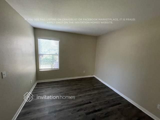 Building Photo - 23742 Canyon Heights Dr