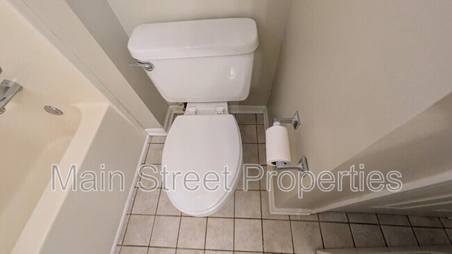 Building Photo - 1612 College Pkwy