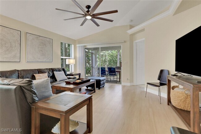 Building Photo - 15079 Sterling Oaks Dr