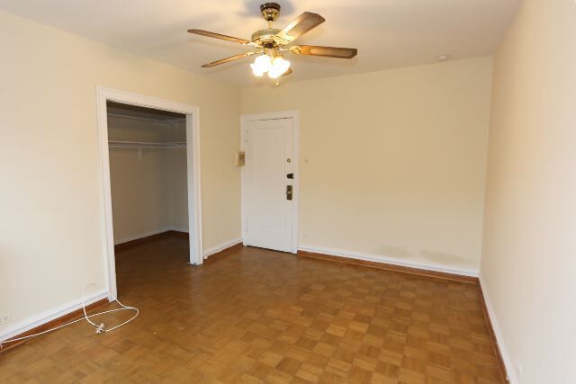 Building Photo - 714 W Belmont Ave