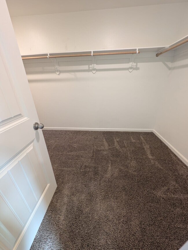 Building Photo - 13213 Fowler Dr