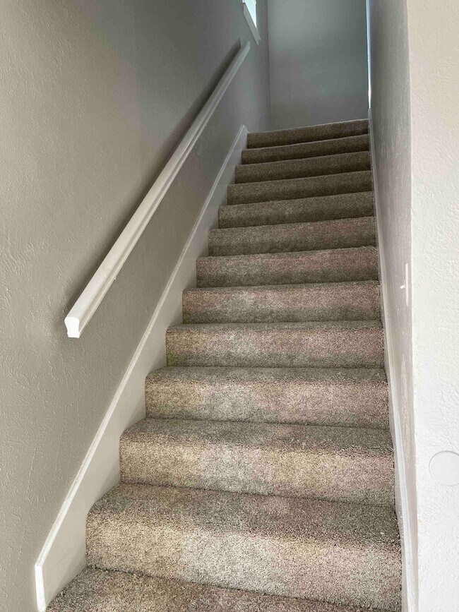 Building Photo - Duplex in Desoto