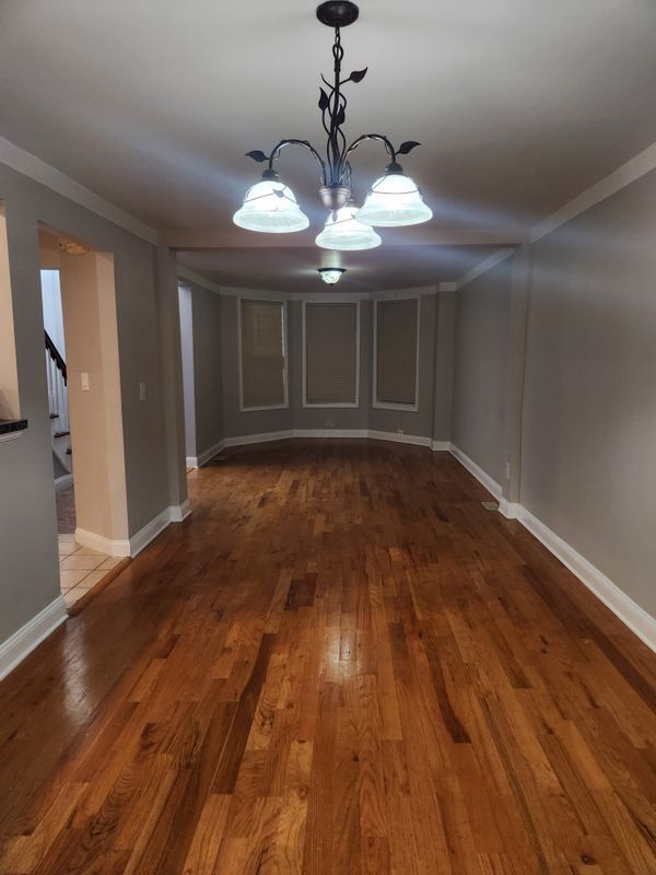 Building Photo - 404 Rosehill Pl