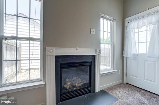 Building Photo - 6716 N Grand Brook Cir
