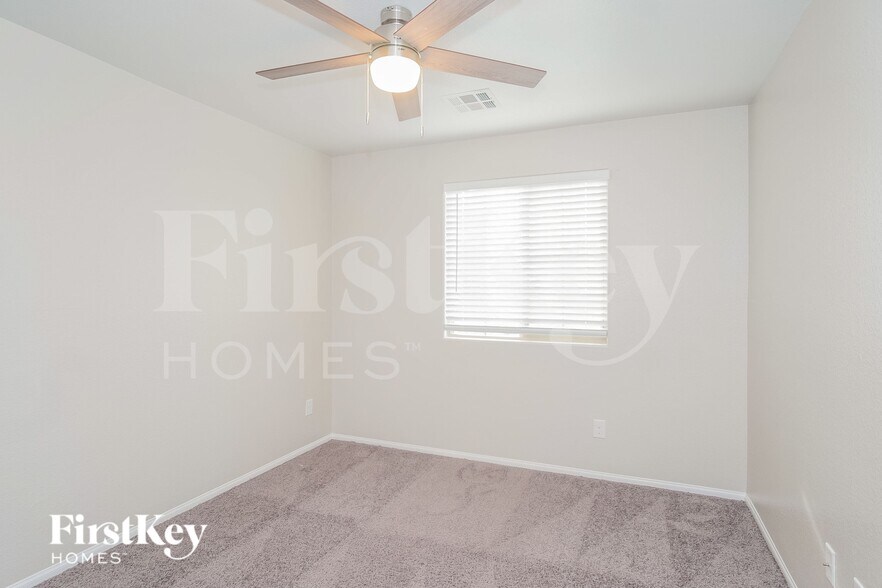 Building Photo - 6710 Crystal Run Ln