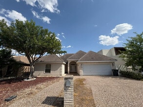 Building Photo - 210 Rio Grande Dr