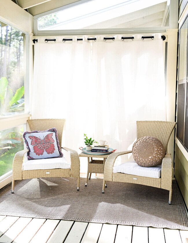 Building Photo - 90 Southaven Cir