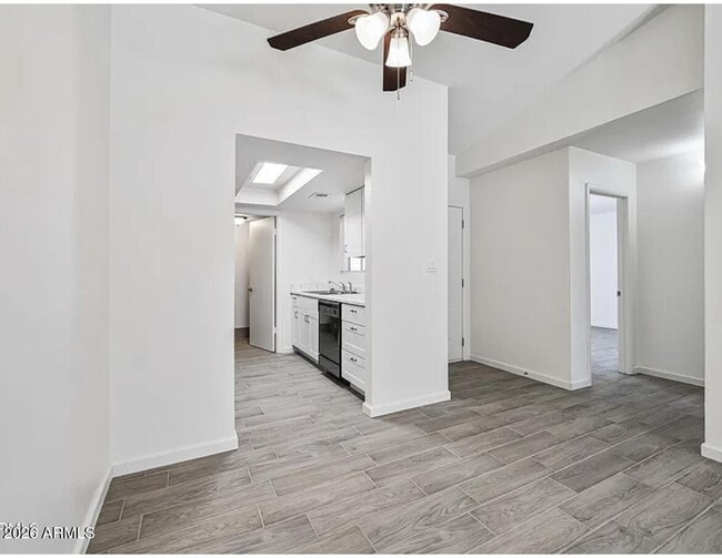 Building Photo - 619 S Pioneer