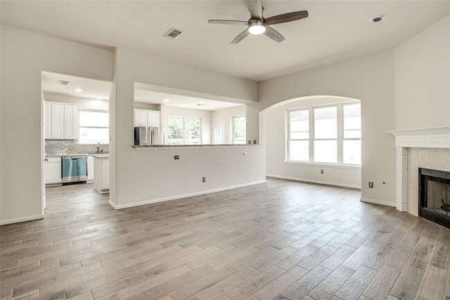 Building Photo - 5818 Pebble Bank Ln