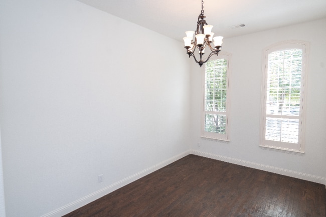 Building Photo - 13966 Clusterberry Dr