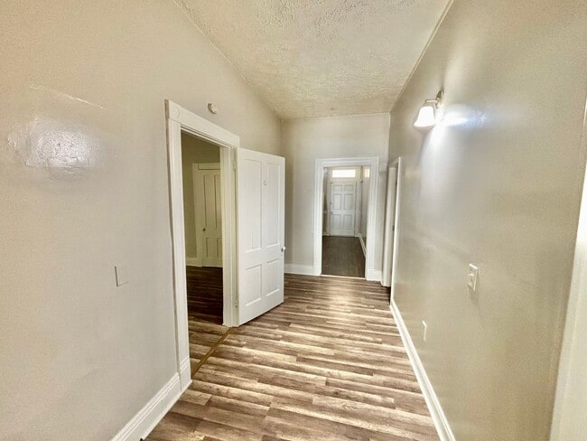 Building Photo - 2612 Hale Ave
