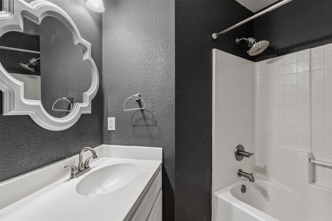 Building Photo - 7261 Decoy Ln