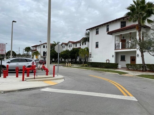 Building Photo - 10600 NW 88th St