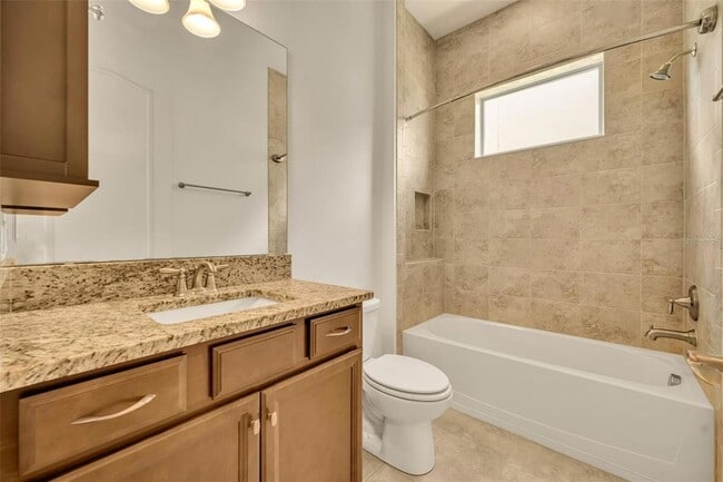 Building Photo - 14078 Alafaya Oak Bnd