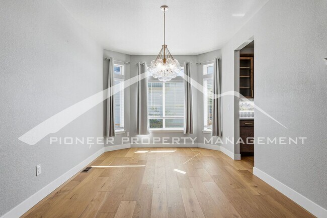 Building Photo - Stunning Home with Central AC and 2-Car Garage