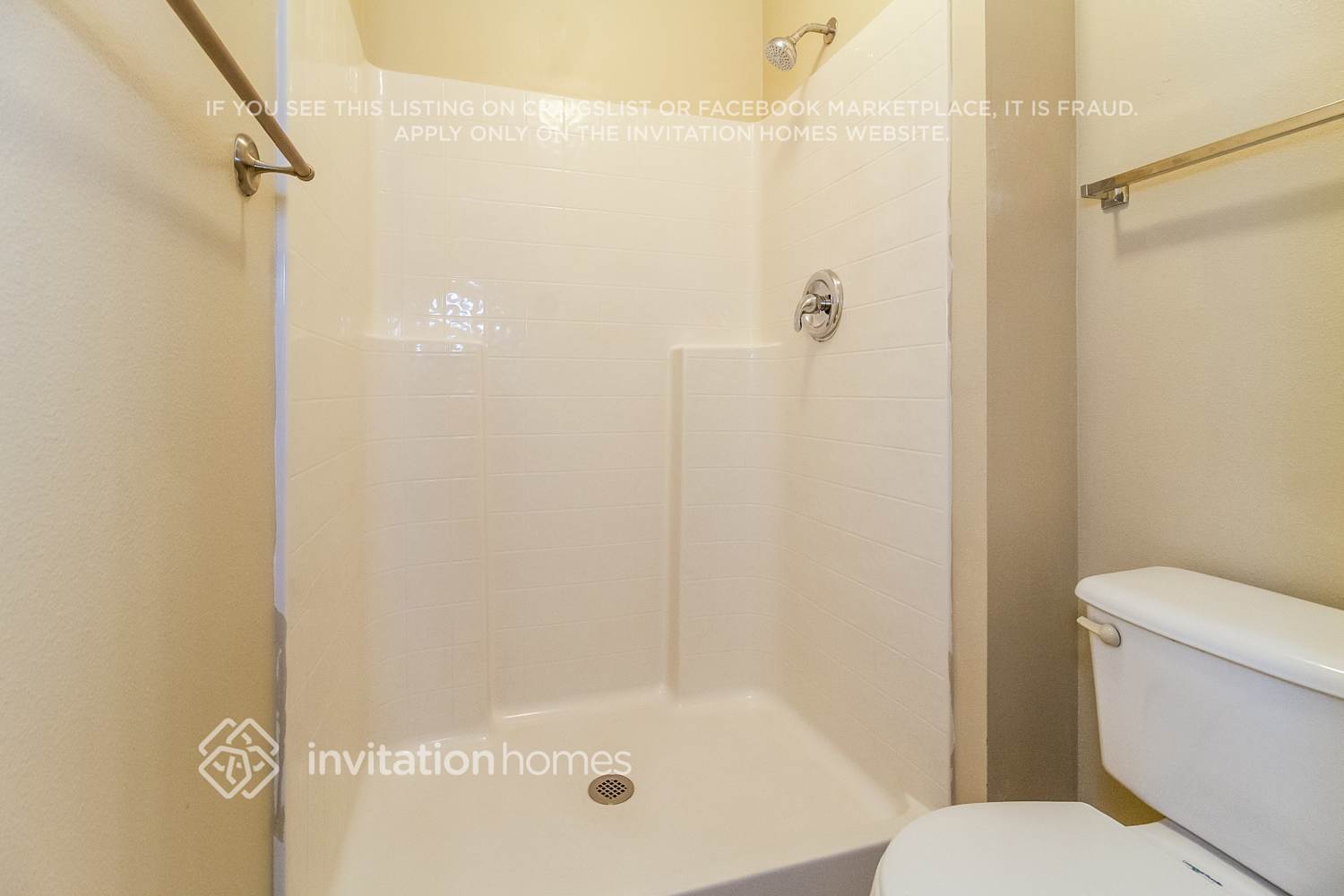 Building Photo - 3913 Upmann Dr