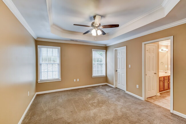 Building Photo - 111 Springdale Dr