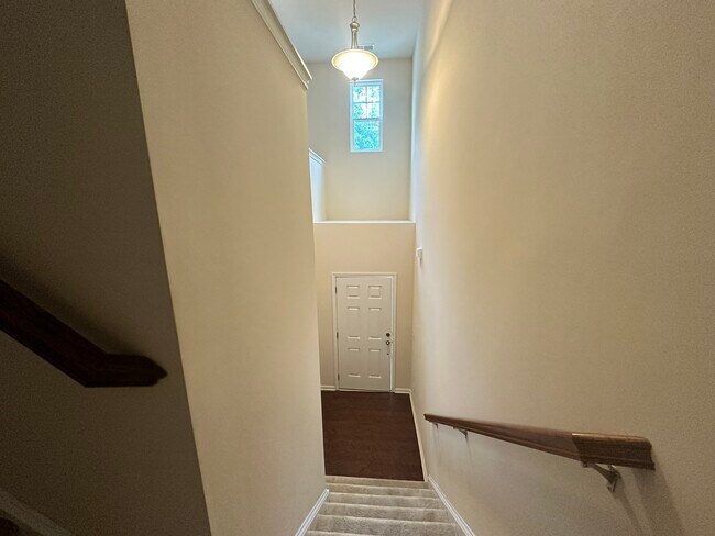 Building Photo - 1460 Salem Creek Dr