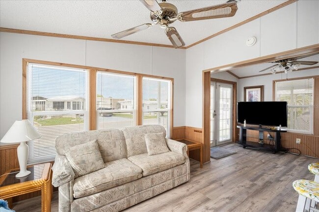 Building Photo - 35045 Cynthia Ave