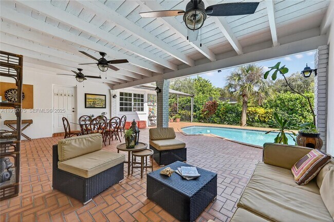 Building Photo - 7521 SW 165th Terrace