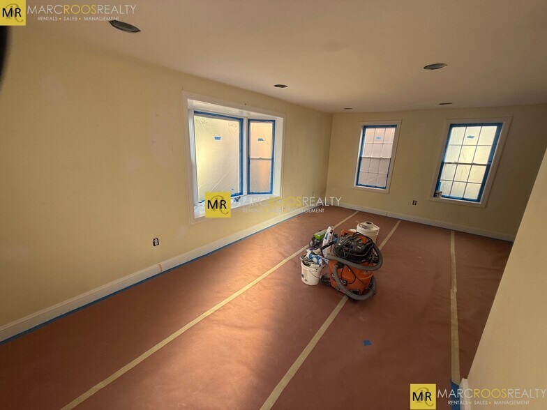 Building Photo - 3 Clarken Ct