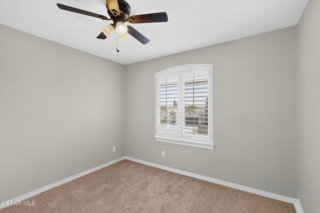 Building Photo - 14613 Sunny Land Ave