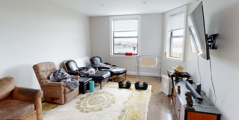 Building Photo - 52 Bay State Rd