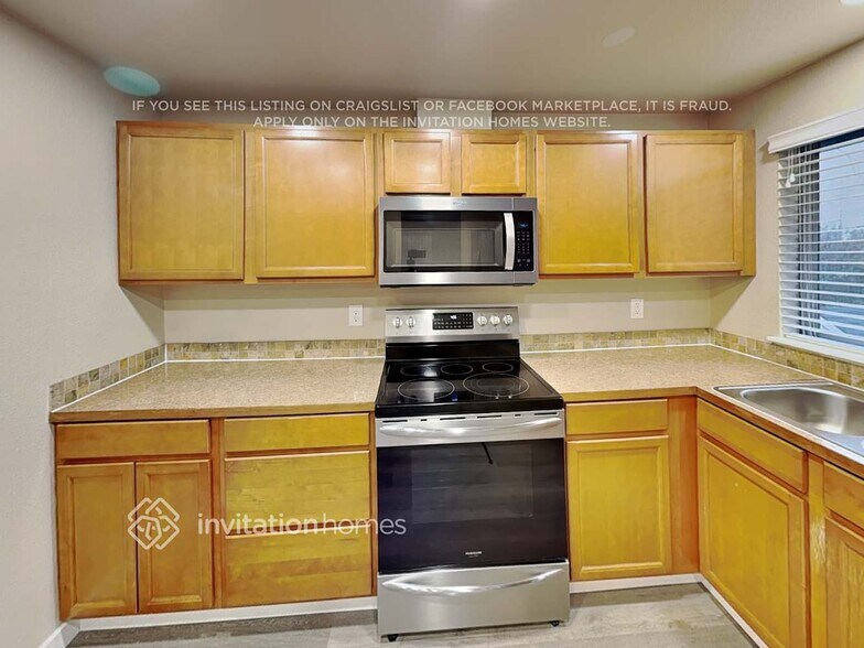 Building Photo - 6123 99th St NE