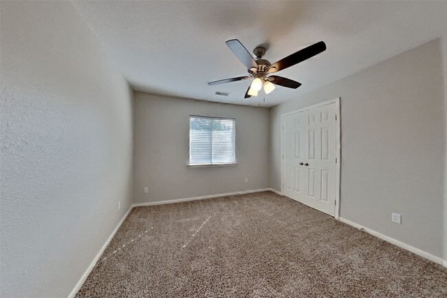Building Photo - 10307 Summit Bridge Ln