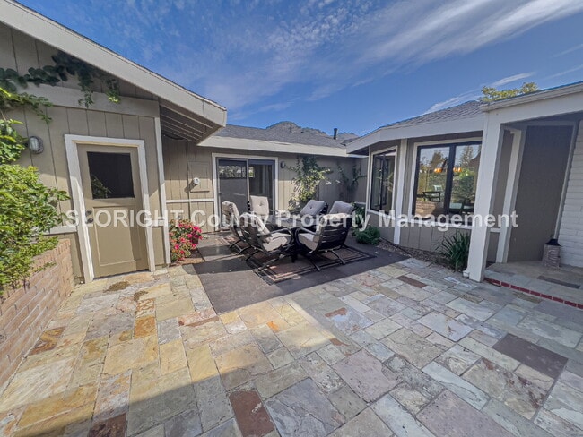 Building Photo - AVAILABLE NOW - Beautiful 2 Bed, 2 Bath Pismo Beach Home