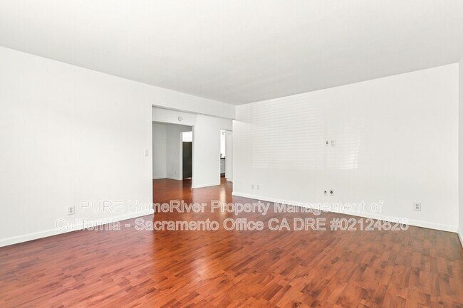 Building Photo - 4924 Olive Oak Way