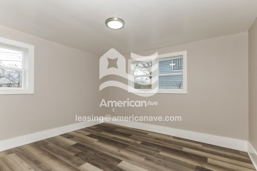 Building Photo - 2852 Revels Ave